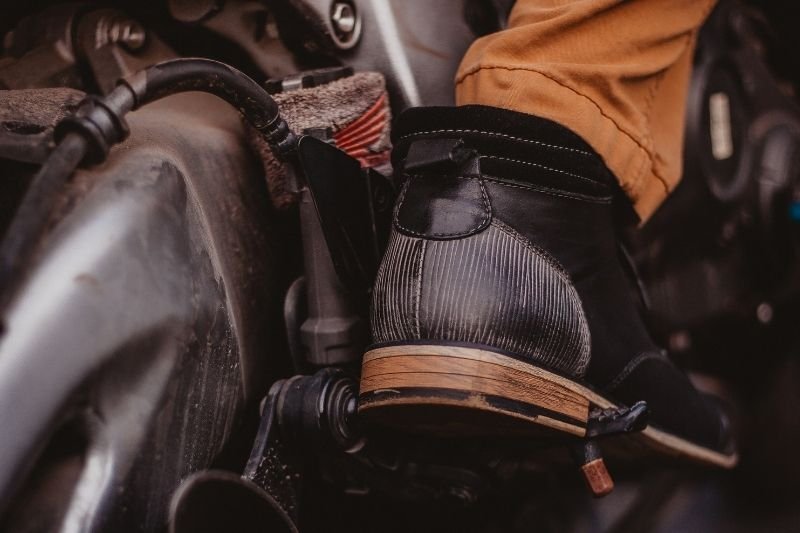 13 Pros and Cons of a Motorcycle Exhaust Wrap Protection Your Feet and Clothe