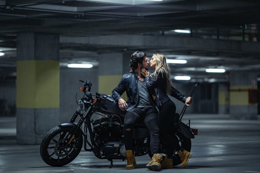 motorcycle couples