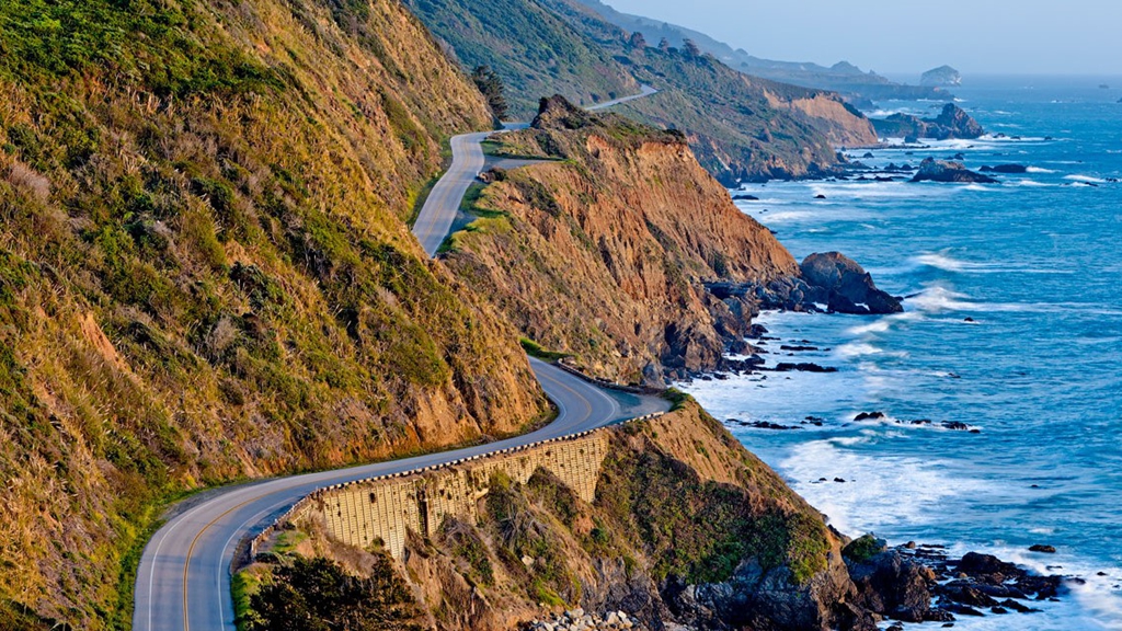 Easy Rider Motorcycle Trip: Exploring Iconic Routes and Classic Choppers 5 California Coast and Santa Monica