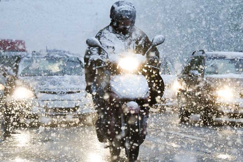 How to Combat Wind Chill While Riding a Motorcycle