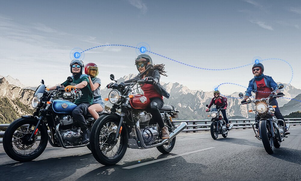 Mesh Intercom vs Bluetooth - Bluetooth intercom connects like a chain