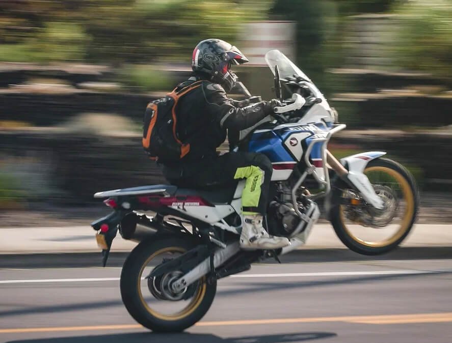 perform a wheelie on a sportbike