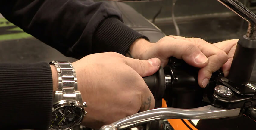 place the heated handgrips