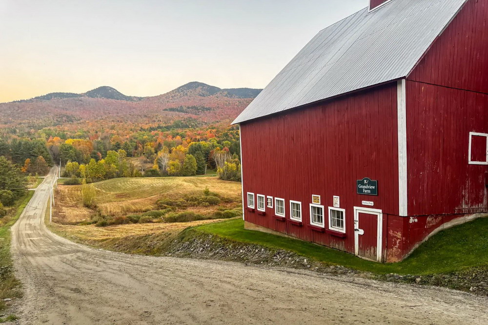 stowe waterbury vermont route 100 fall