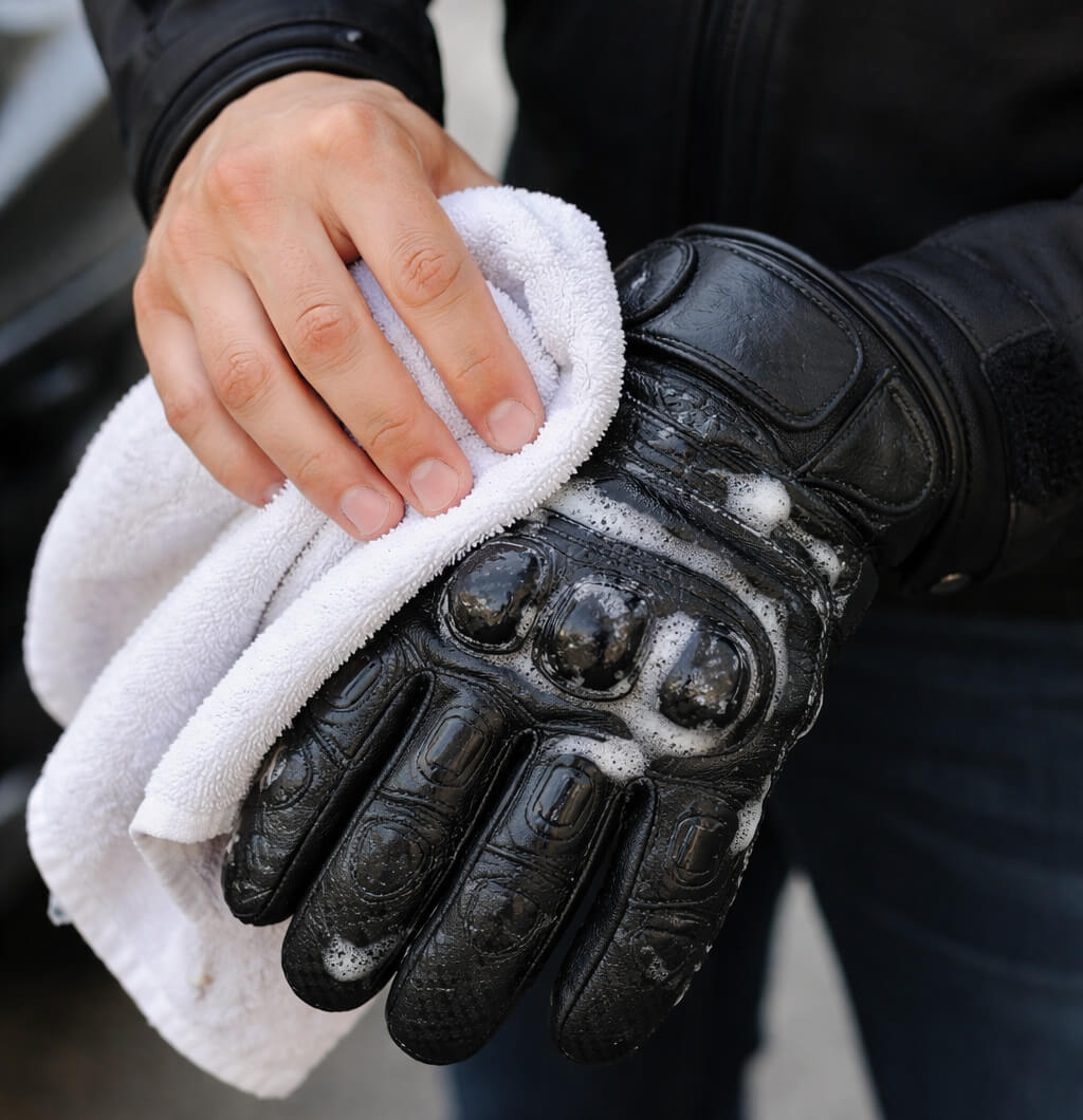 wipe off the soap on the motorcycle gloves